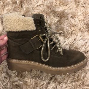 Winter boots